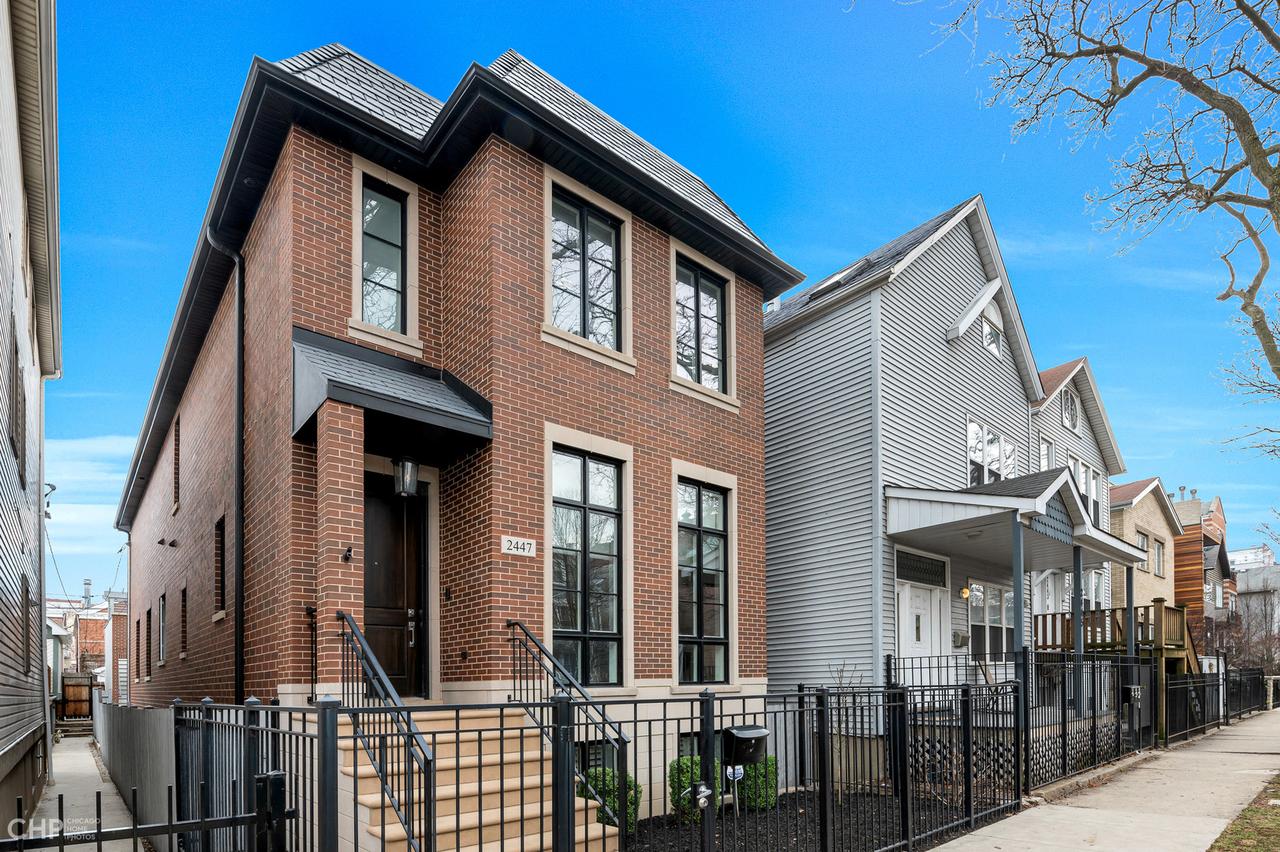 2447 N Greenview Ave., Chicago, IL 60614