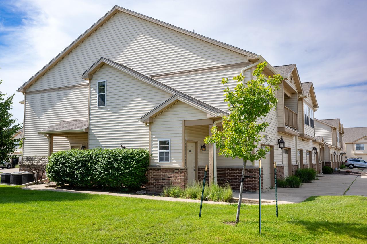 3606 Thornhill Dr., Champaign, IL 61822