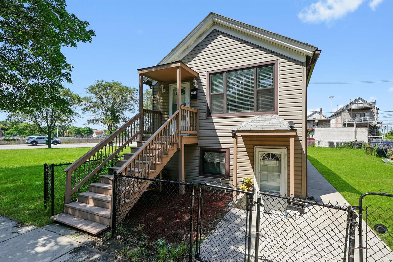 142 W Swann St., Chicago, IL 60609