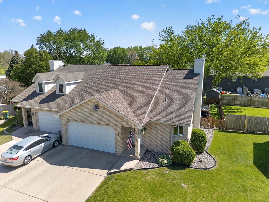 212 Huntington Ct., Shorewood, IL 60404