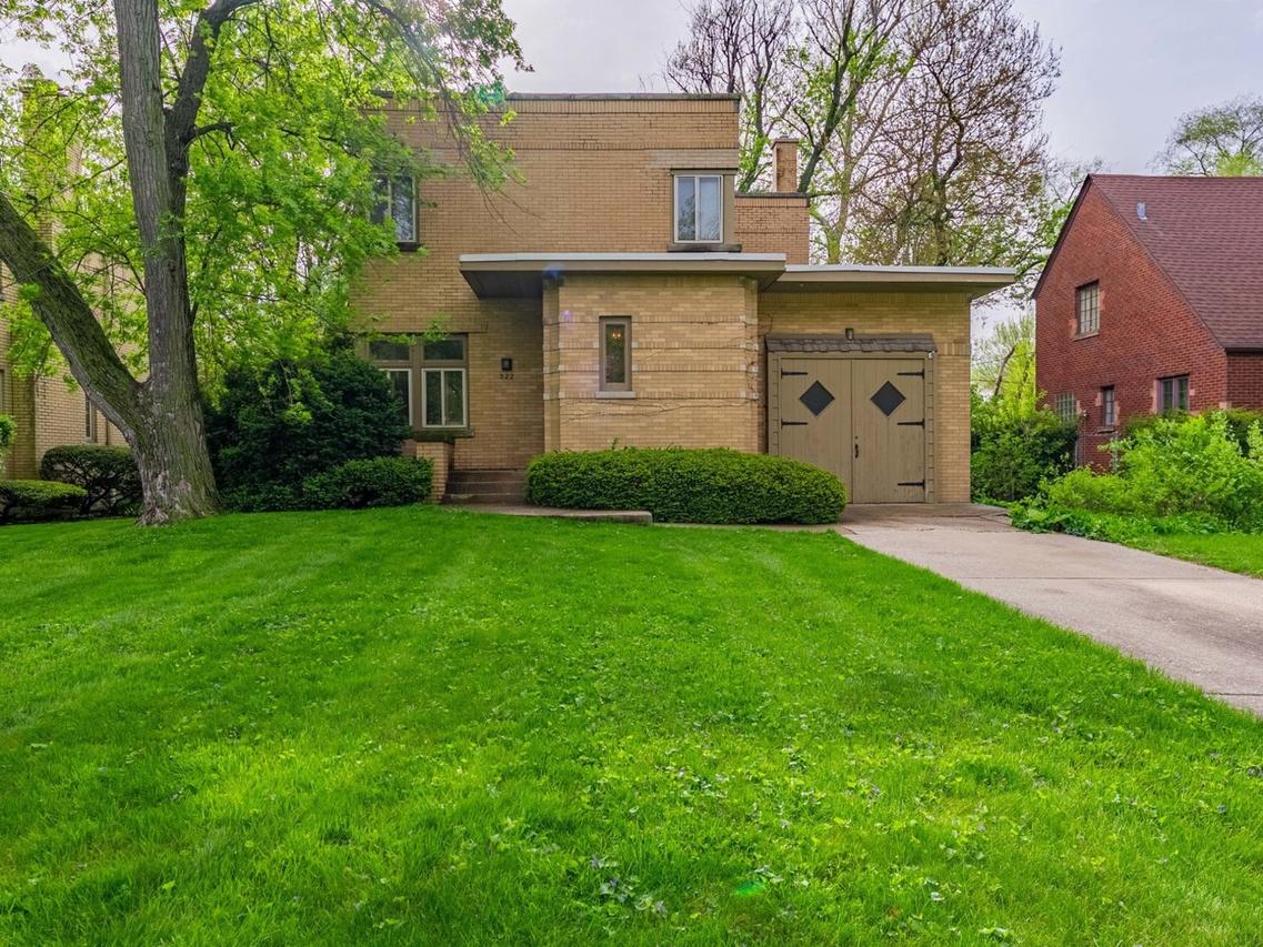 522 Byrd Rd., Riverside, IL 60546
