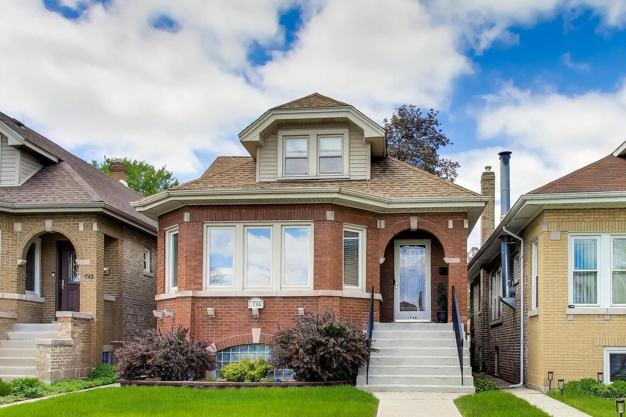 1746 N Nagle Ave., Chicago, IL 60707