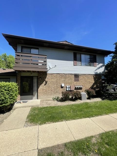 1590 Perry Ct. #A, Aurora, IL 60505