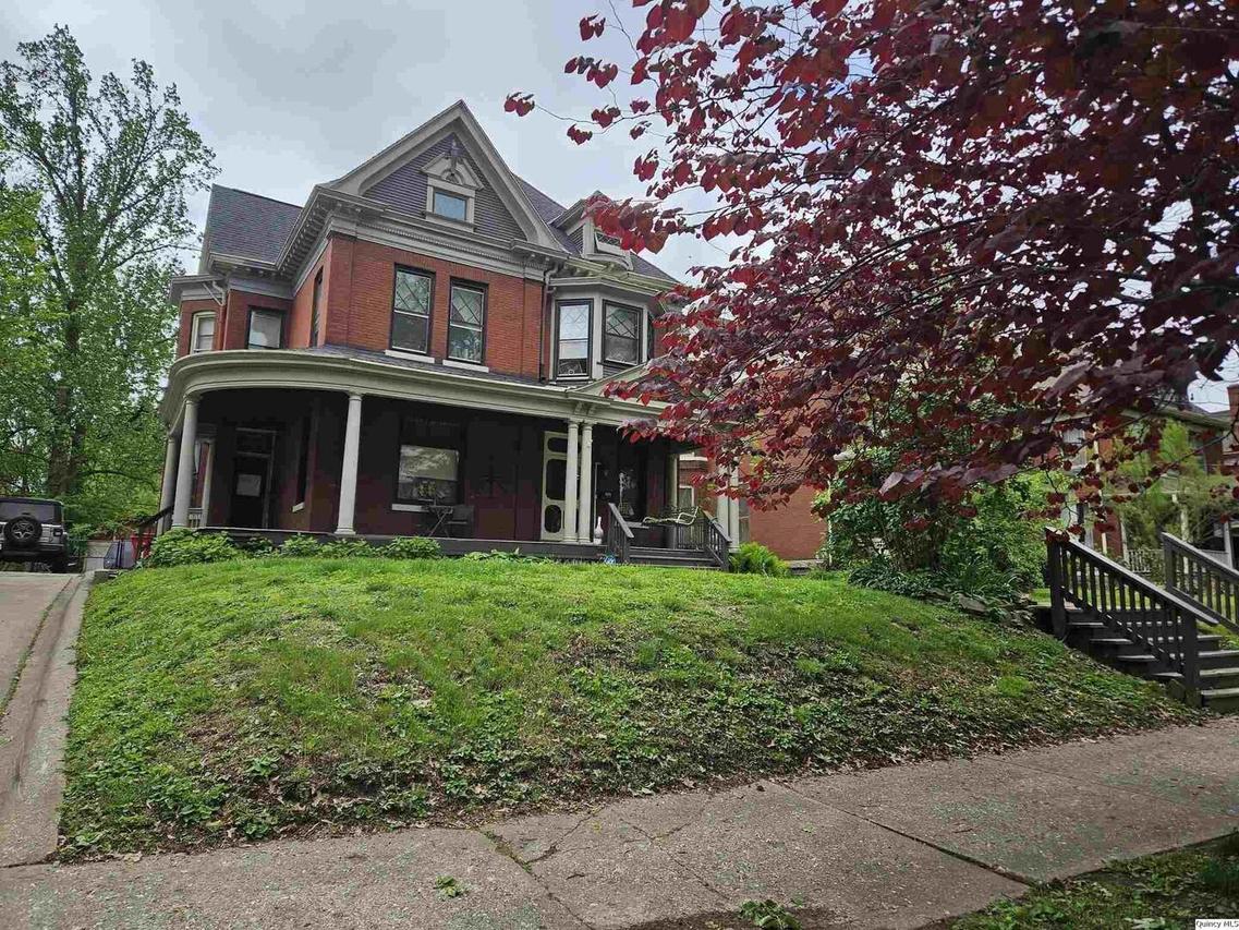 1634 Vermont St., Quincy, IL 62301