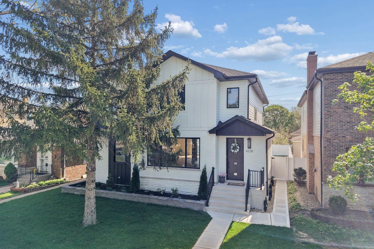 6235 N Kedvale Ave., Chicago, IL 60646