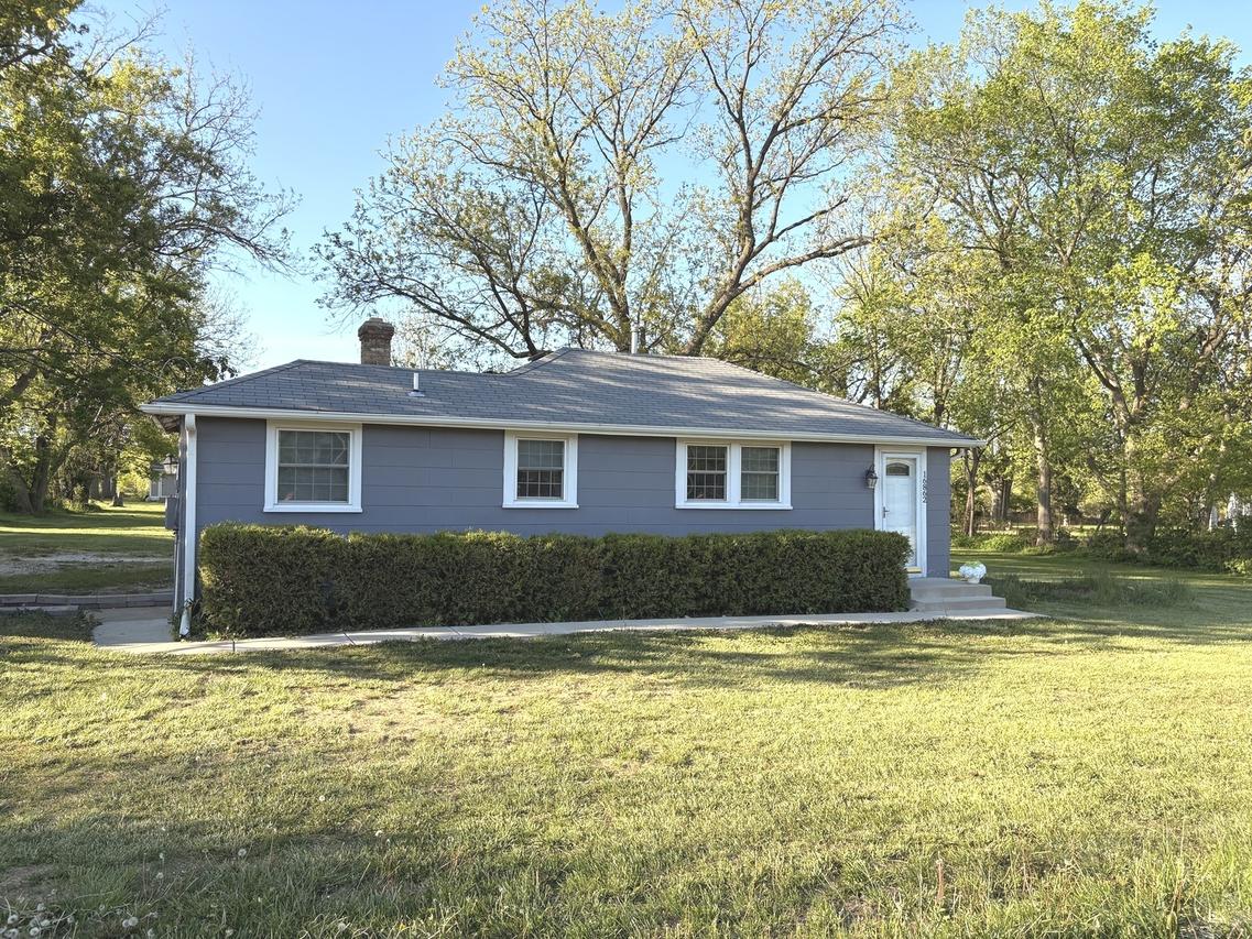 16862 W Washington St., Gurnee, IL 60031