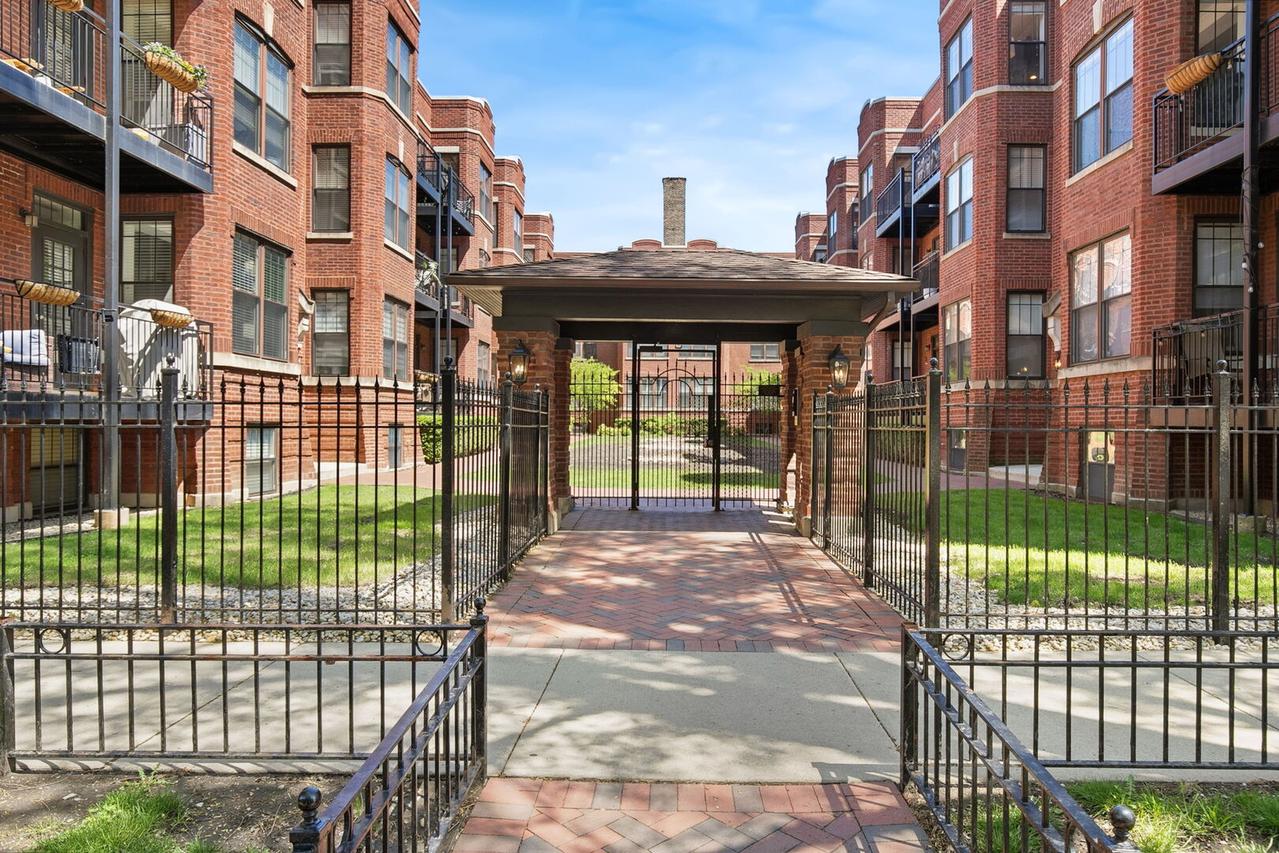 2701 N Mildred Ave. #3B, Chicago, IL 60614