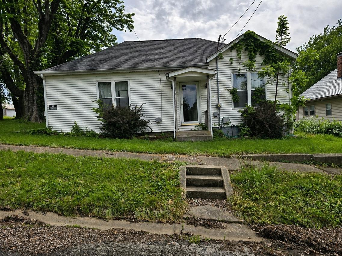 247 Maple St., Chester, IL 62233