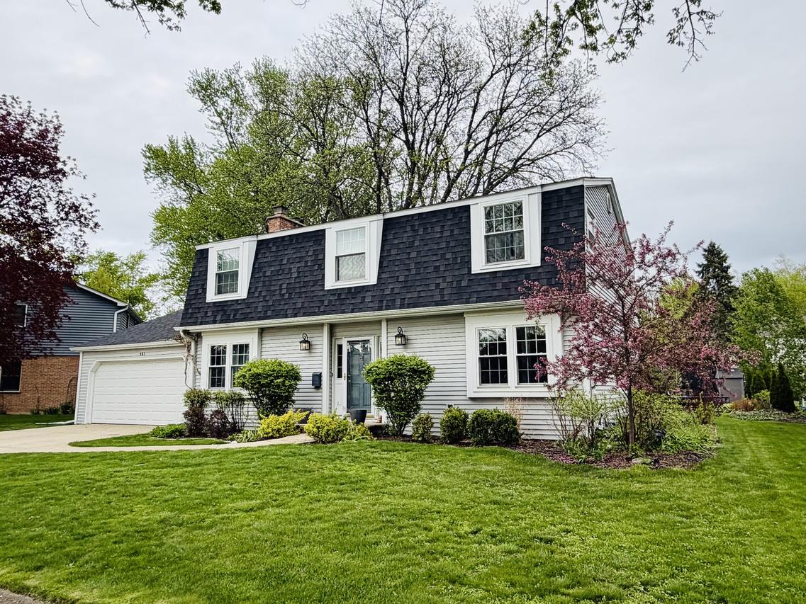 961 N Topanga Ave., Palatine, IL 60074