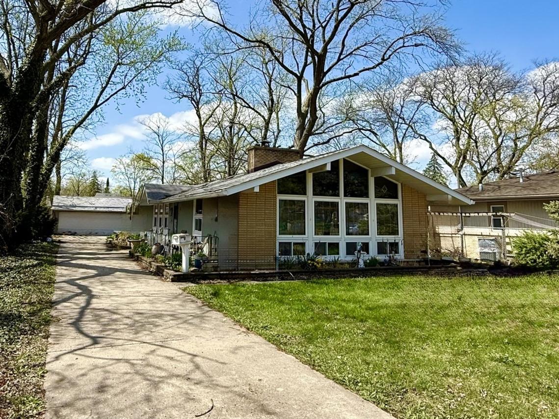 1280 S River Rd., Des Plaines, IL 60018