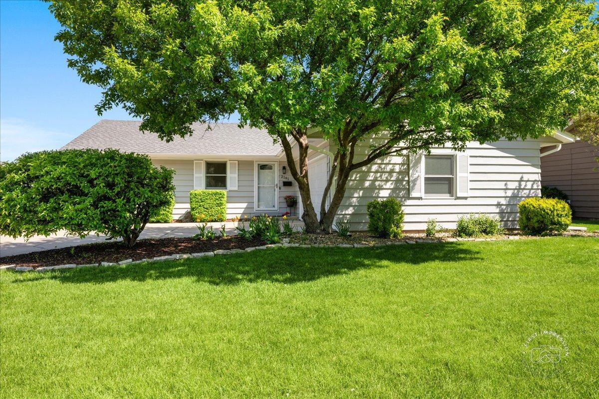 2181 W Illinois Ave., Aurora, IL 60506