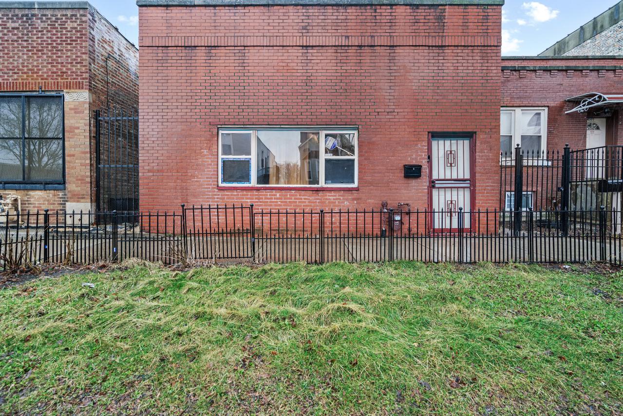 4303 W Cortez St., Chicago, IL 60651
