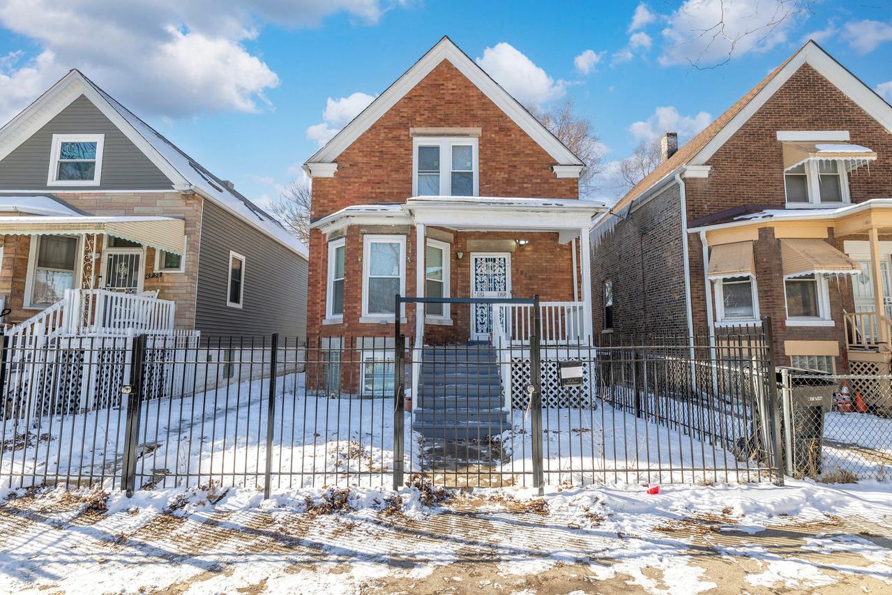 6946 S Throop St., Chicago, IL 60636