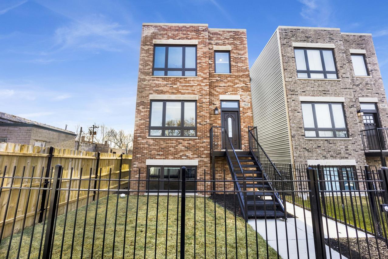 5843 W Corcoran Pl., Chicago, IL 60644