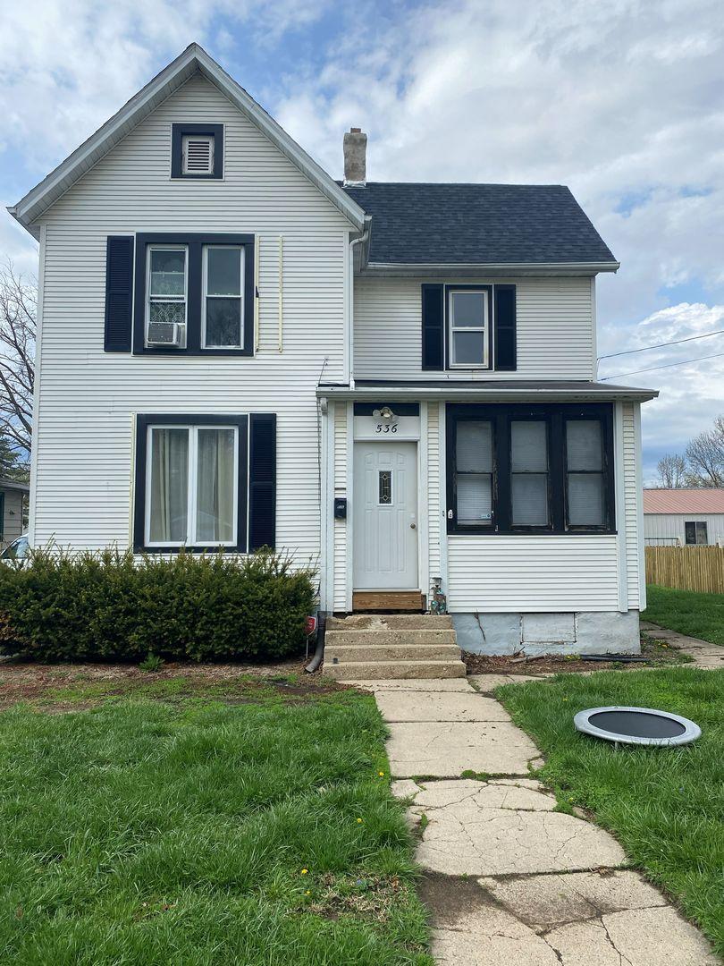 536 W American St., Freeport, IL 61032