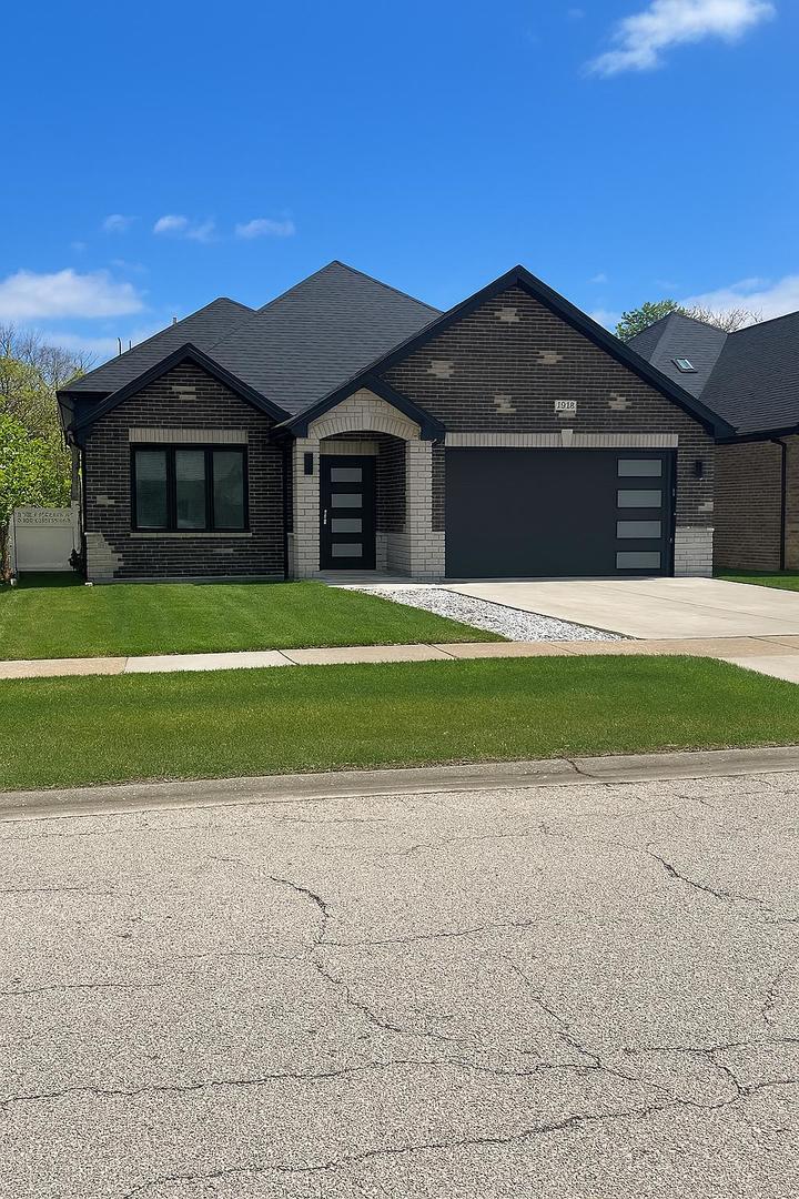 6558 W 85th St., Burbank, IL 60459