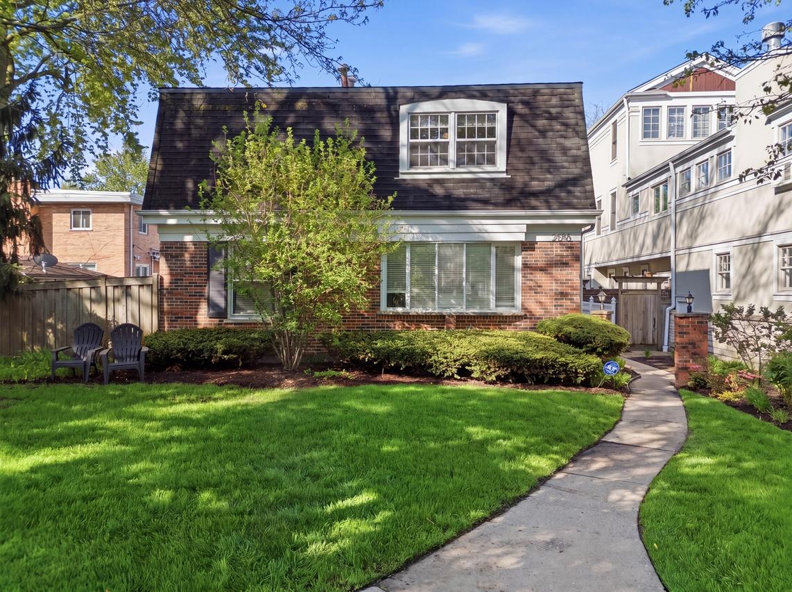 2666 Prairie Ave. #B, Evanston, IL 60201