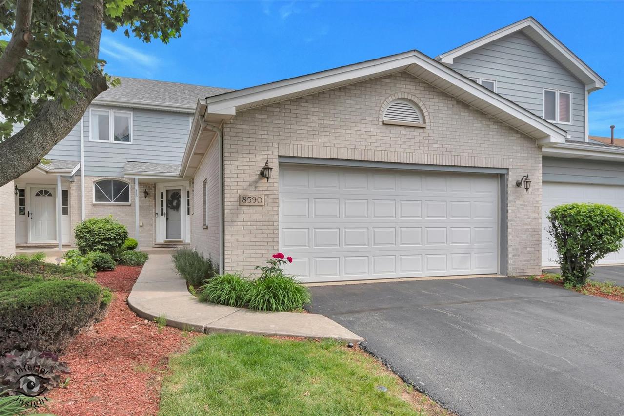 8590 Tullamore Dr., Tinley Park, IL 60487