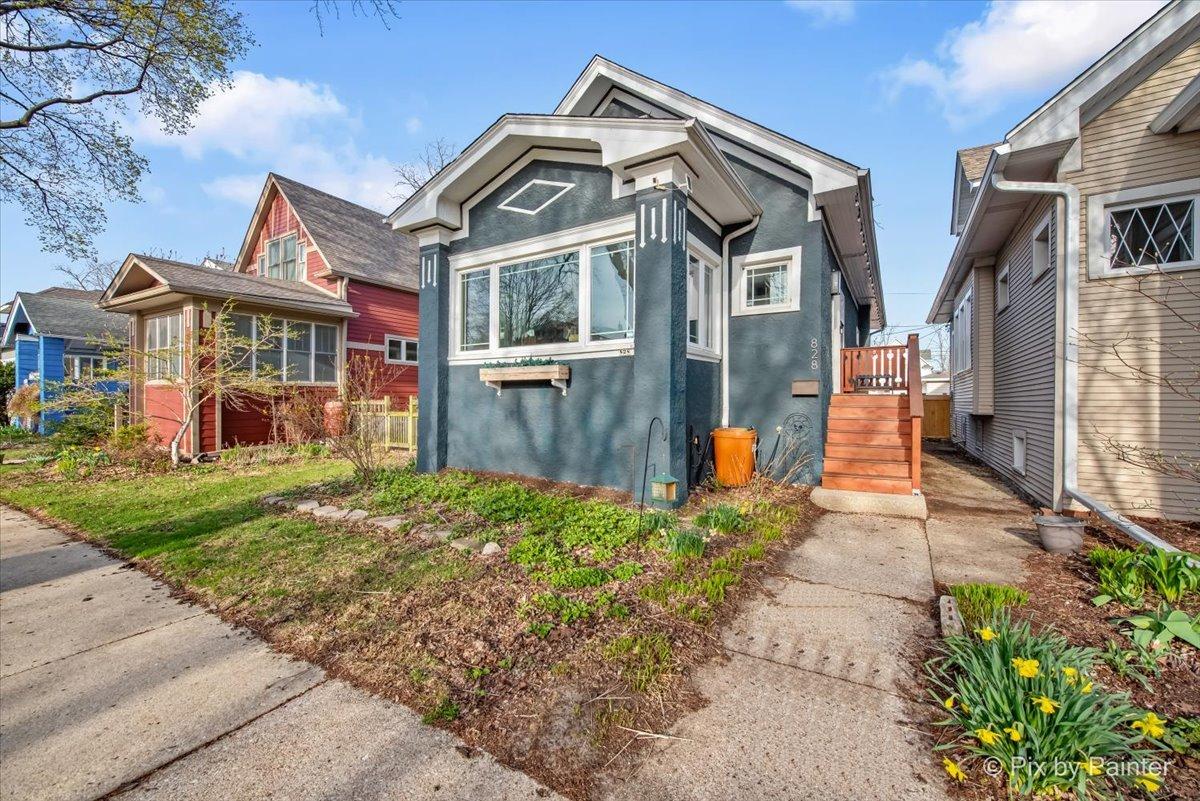 828 S Taylor Ave., Oak Park, IL 60304