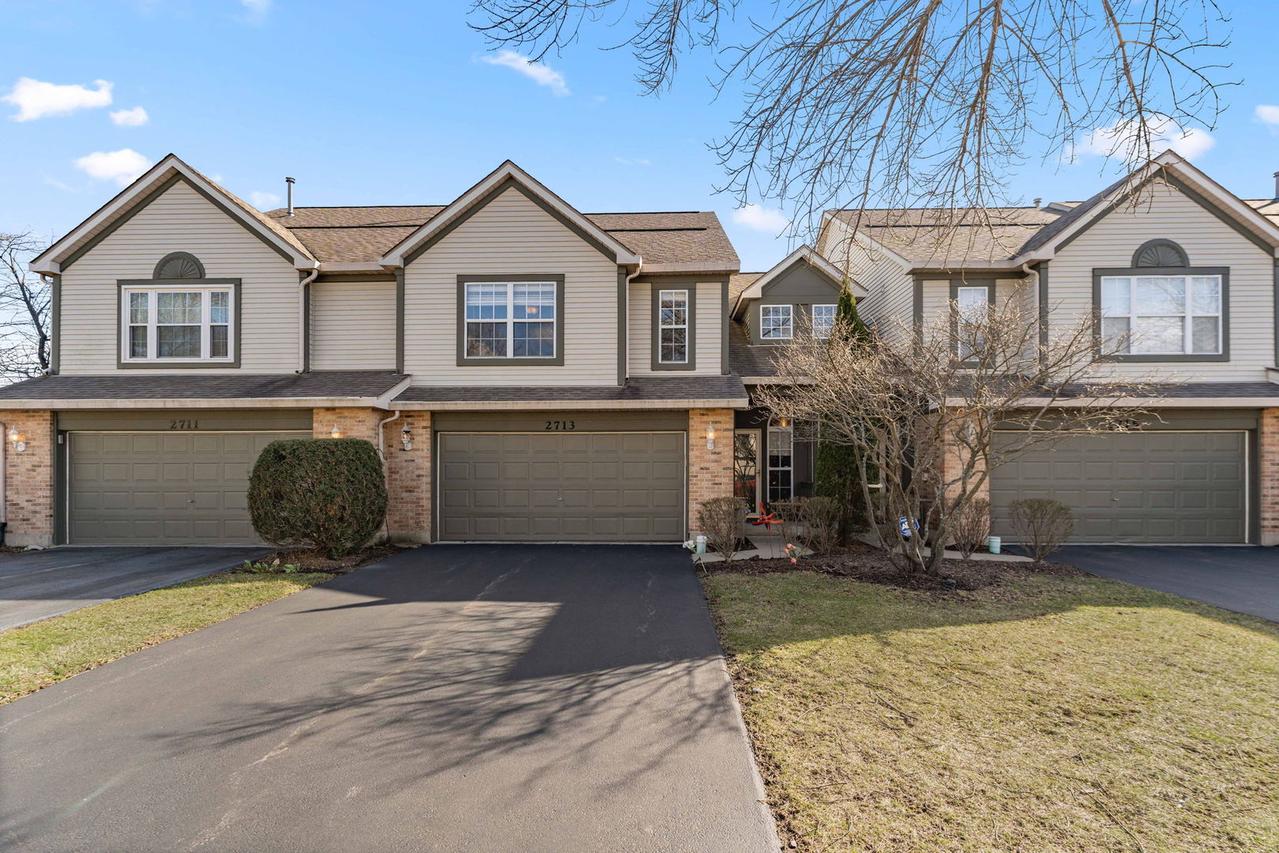 2713 Whitlock Dr., Darien, IL 60561