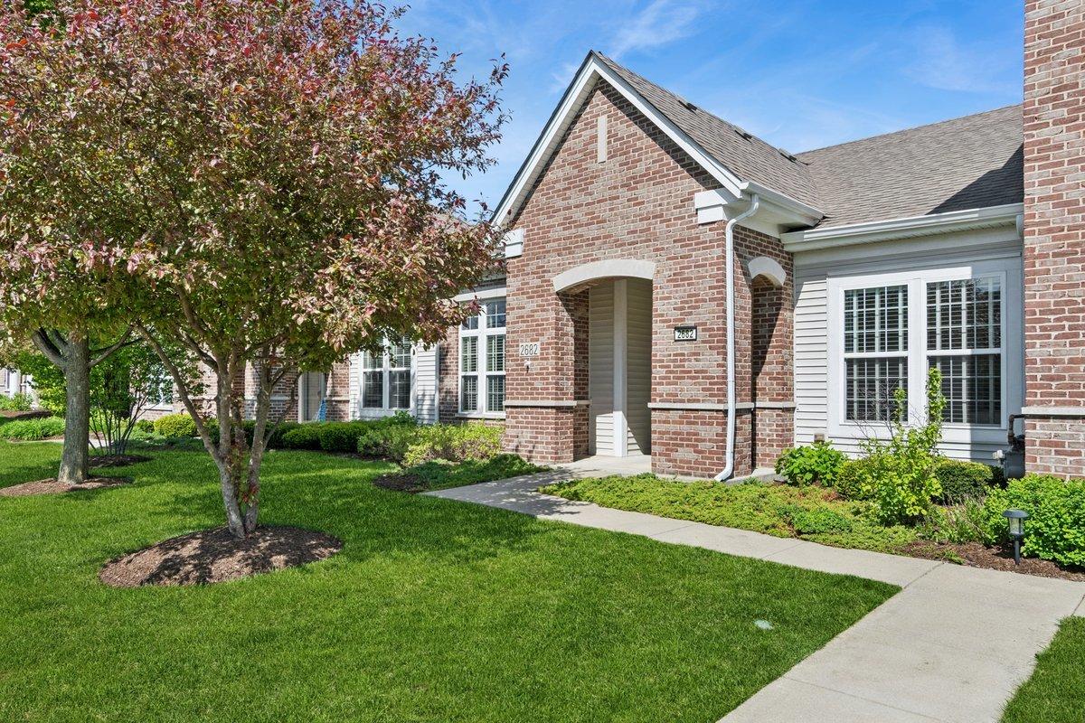 2682 Avondale Cir., Naperville, IL 60564