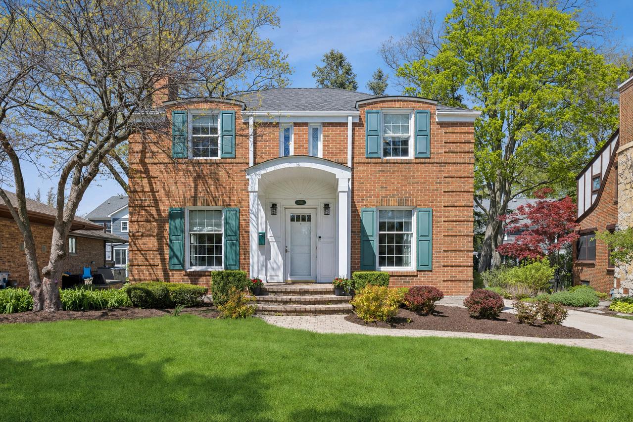 349 E Ridge Ave., Elmhurst, IL 60126