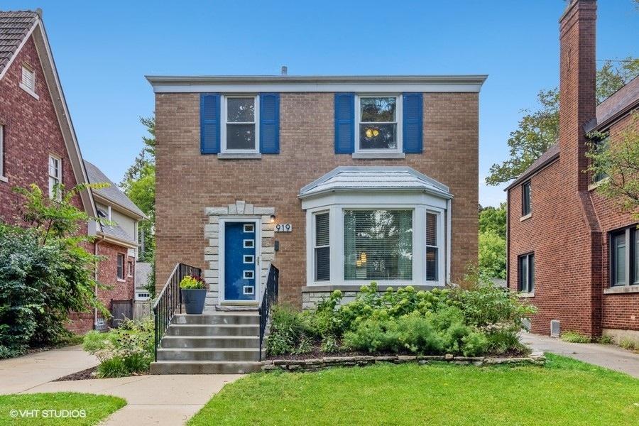 919 Belleforte Ave., Oak Park, IL 60302