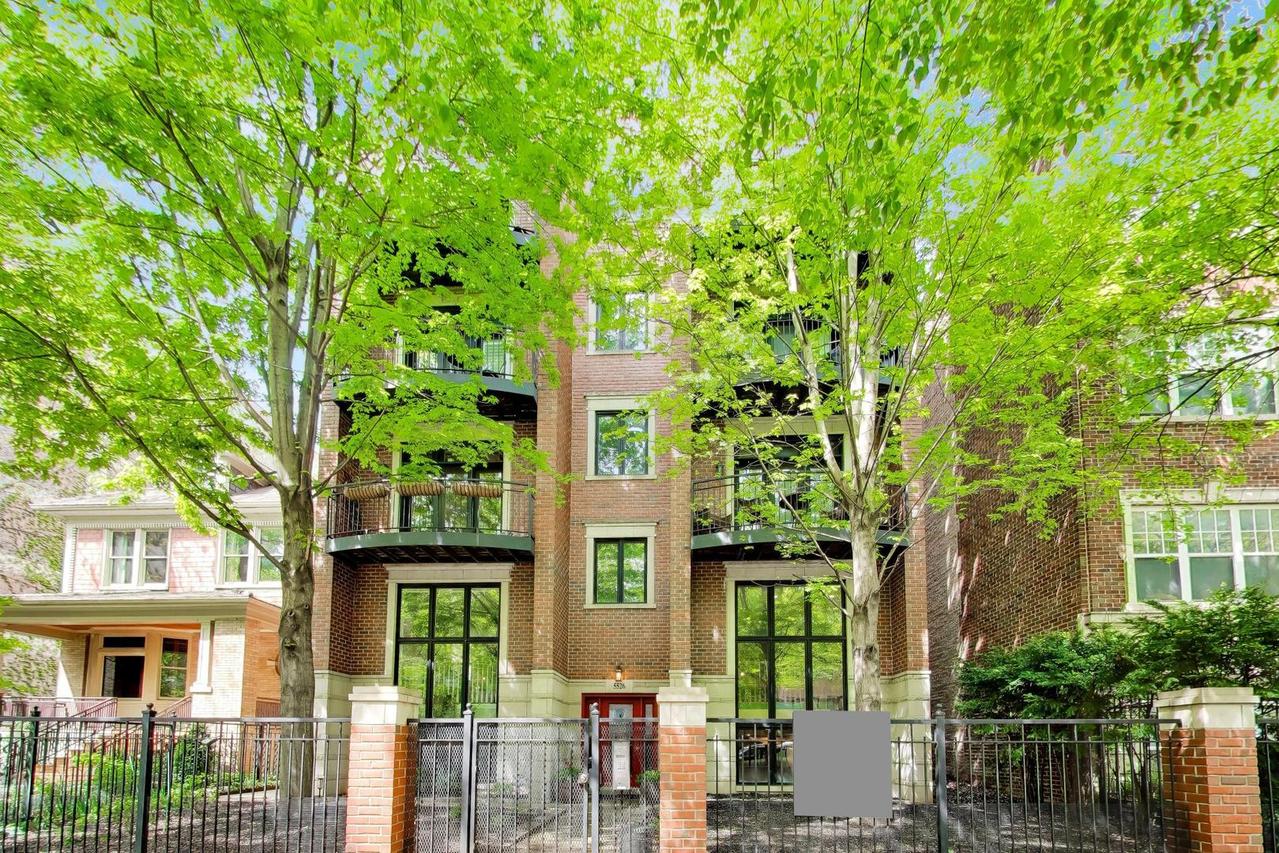 5526 N Winthrop Ave. #4S, Chicago, IL 60640