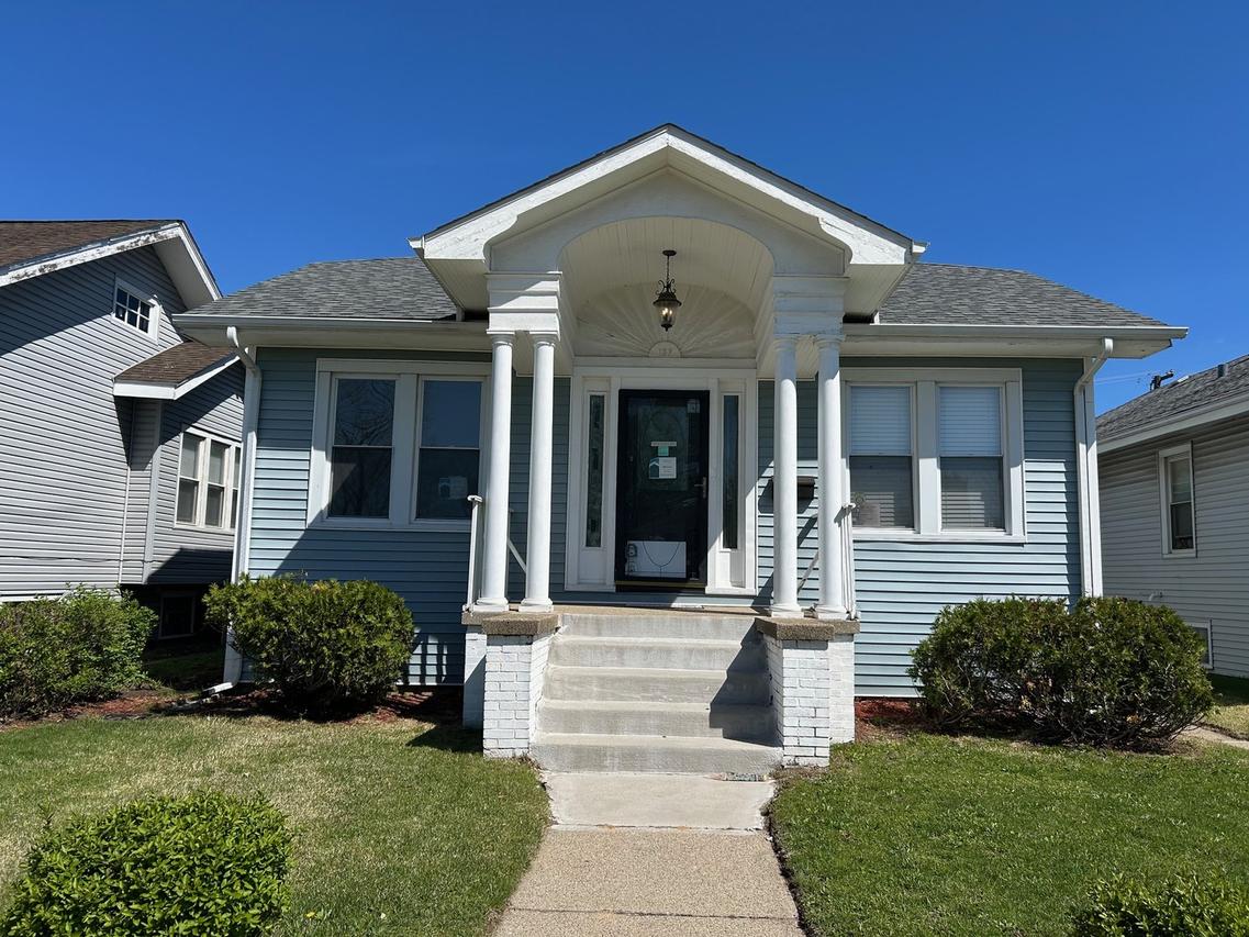 132 Mason St., Calumet City, IL 60409