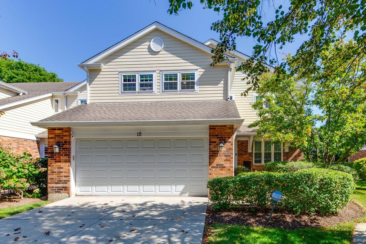 15 Caribou Xing, Northbrook, IL 60062