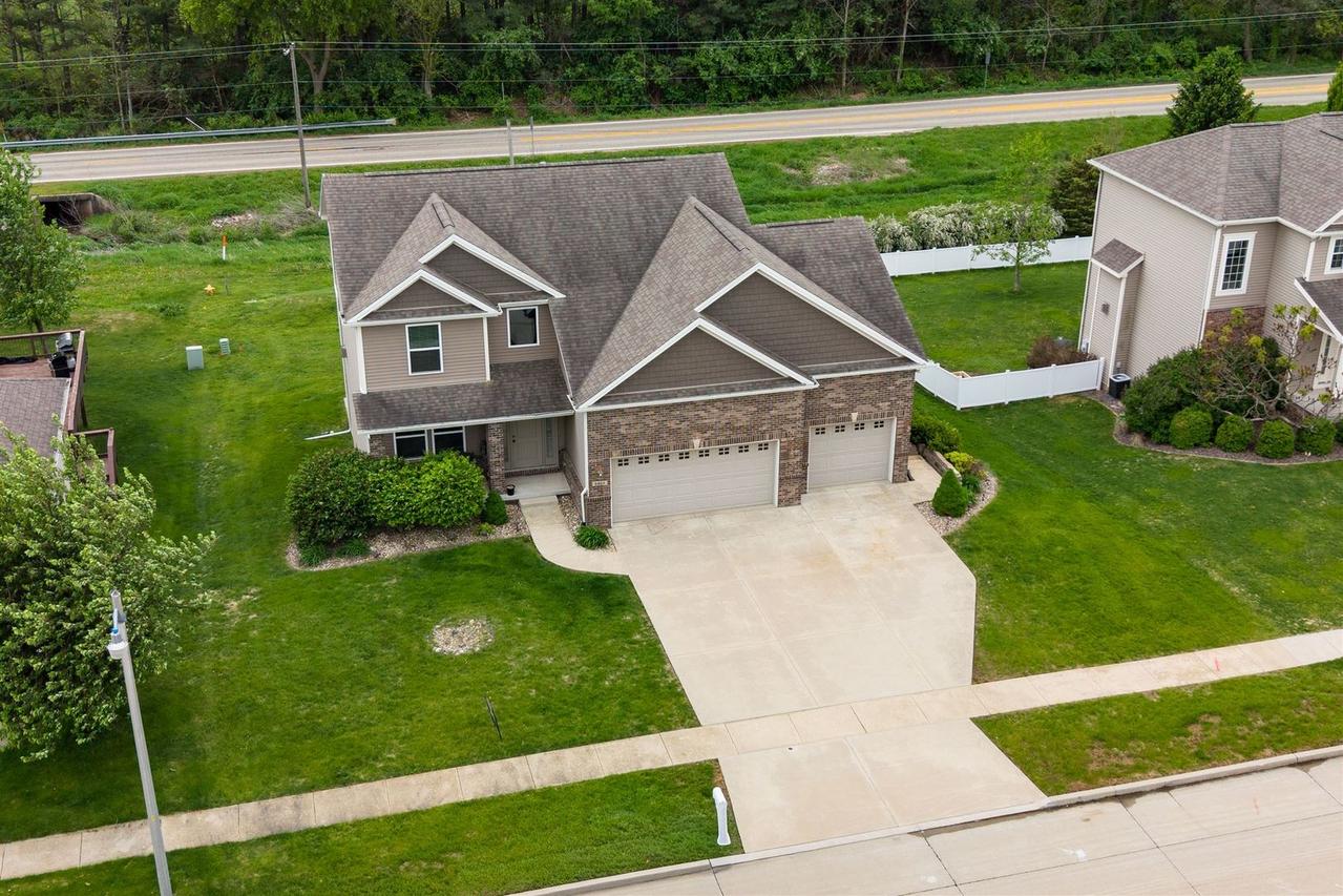 5403 Ferryman Rd., Bloomington, IL 61705