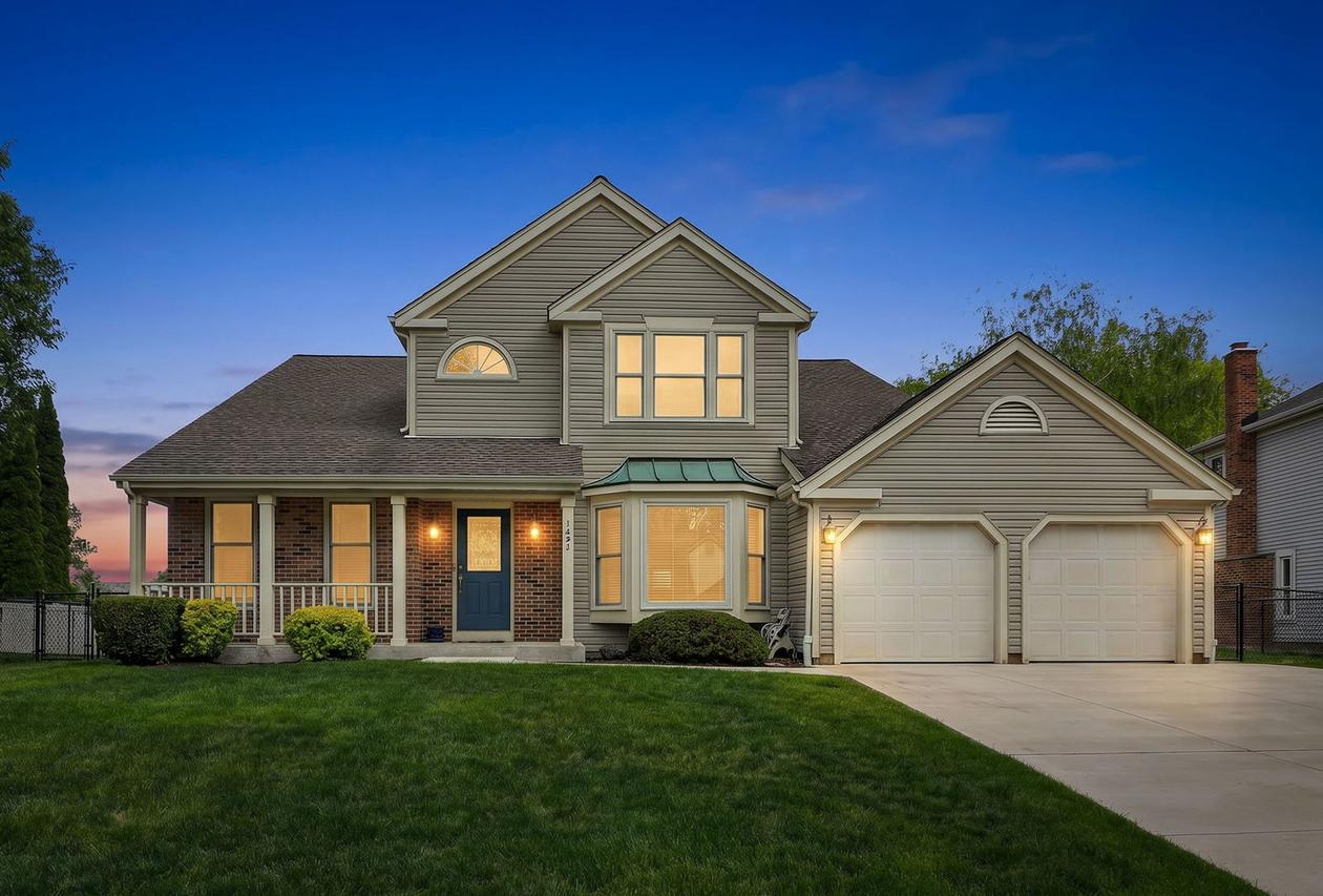 1694 Hampshire Dr., Elk Grove Village, IL 60007