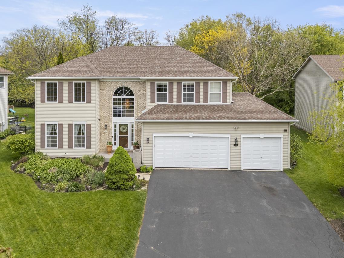 49 Sarah Dr., Crystal Lake, IL 60014