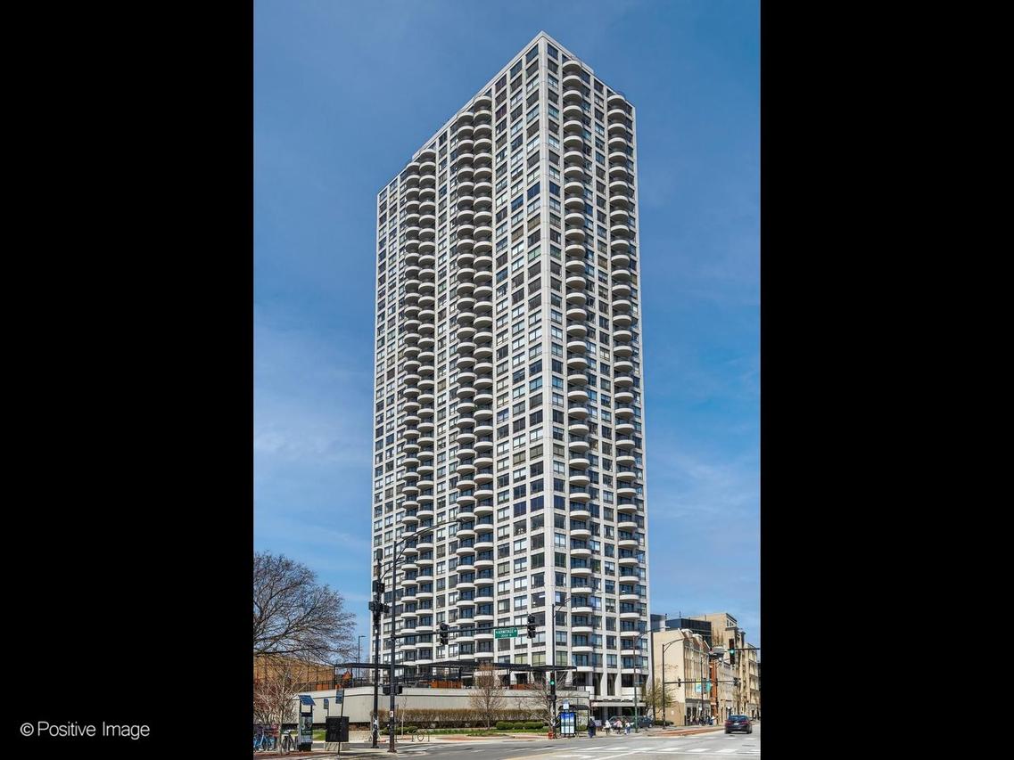 2020 N Lincoln Park West #4M, Chicago, IL 60614