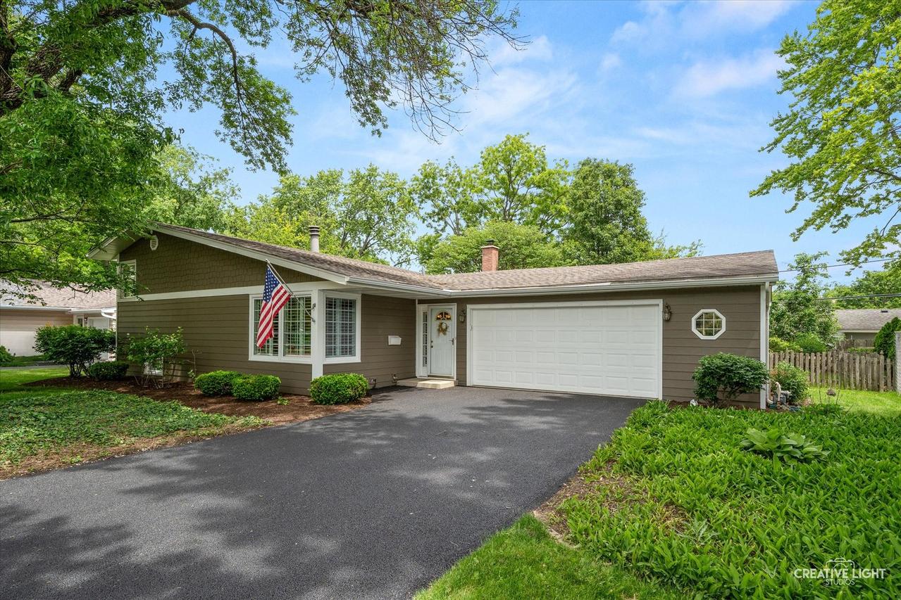 1128 Modaff Rd., Naperville, IL 60540