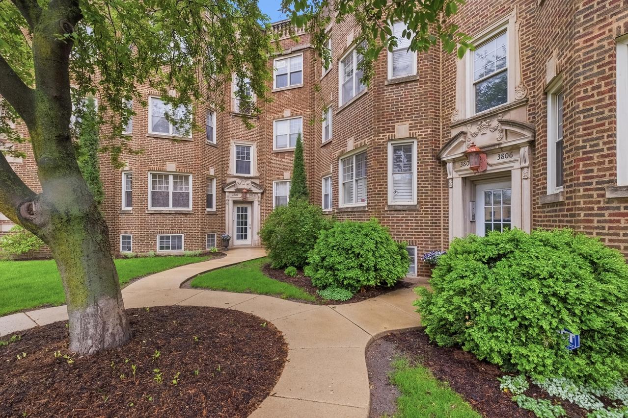 3806 N Troy St. #3, Chicago, IL 60618