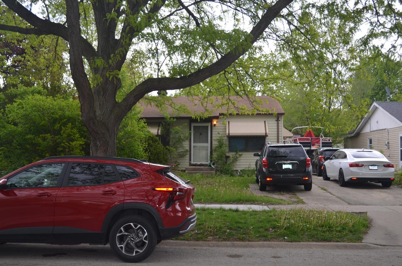 1006 Pearson Dr., Joliet, IL 60435