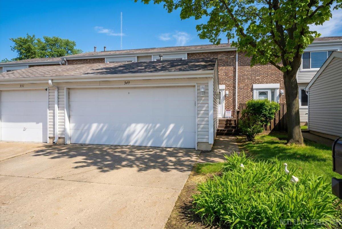 349 E Roland Dr., Glendale Heights, IL 60139