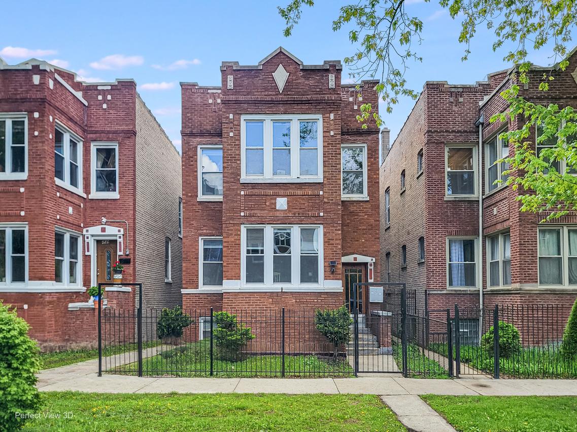 4947 N Troy St., Chicago, IL 60625