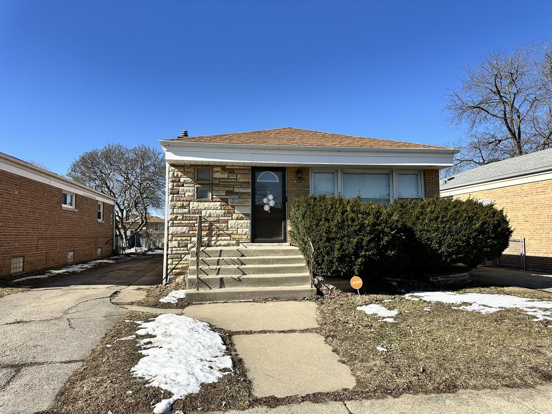 14522 S Marquette Ave., Burnham, IL 60633