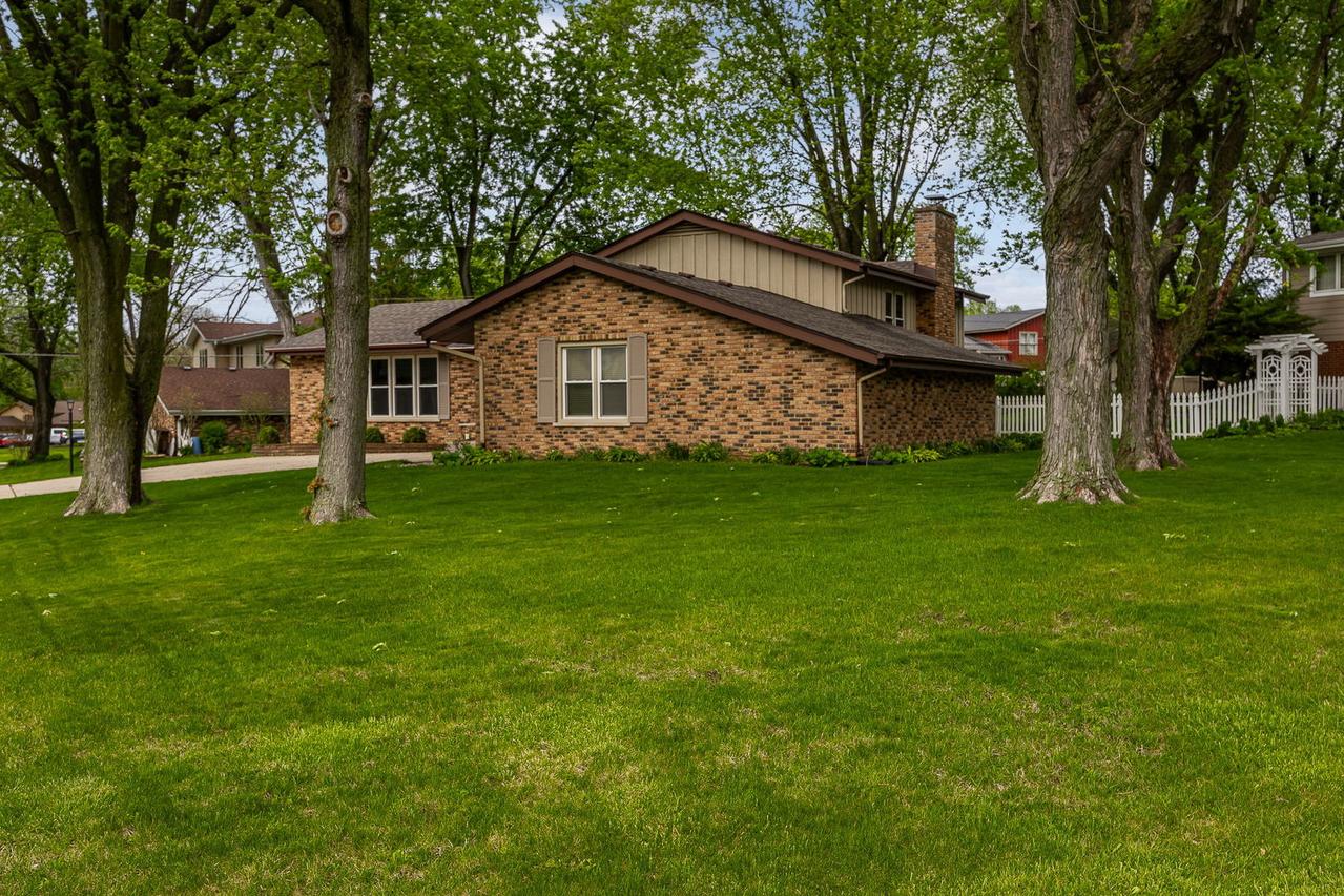 501 Hobby Ave., Frankfort, IL 60423