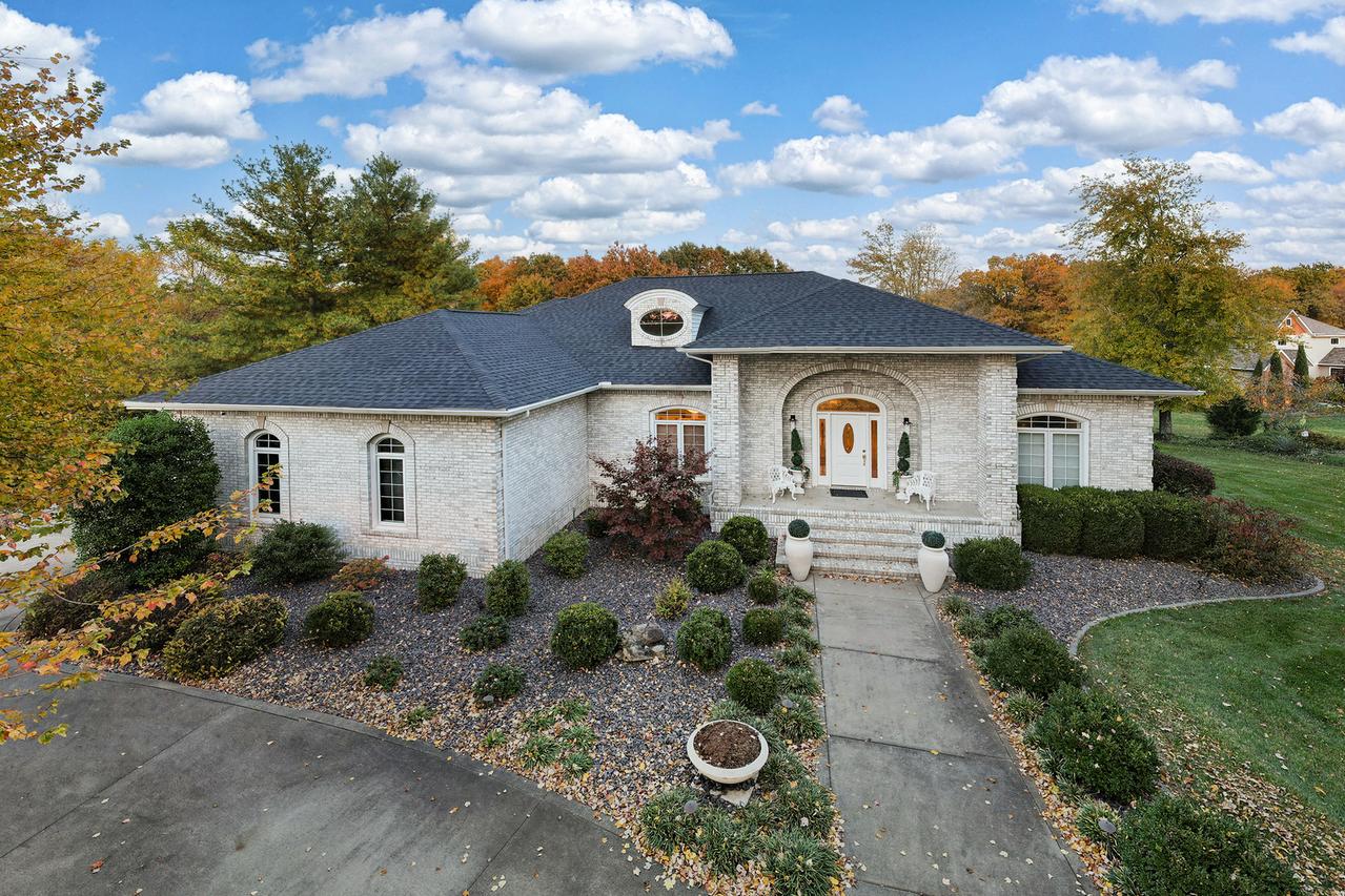 850 Stone Creek Dr., Makanda, IL 62958