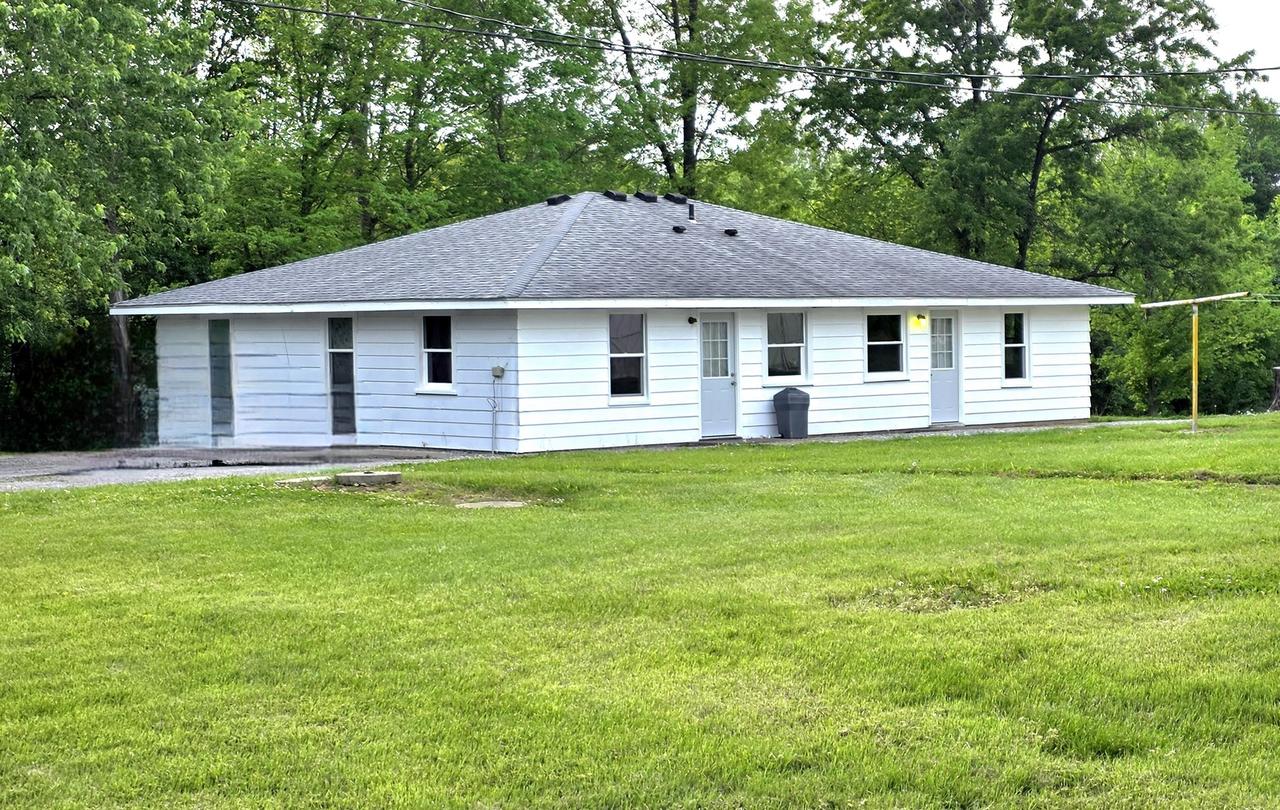 [Address Hidden by Seller], Carbondale, IL 62902