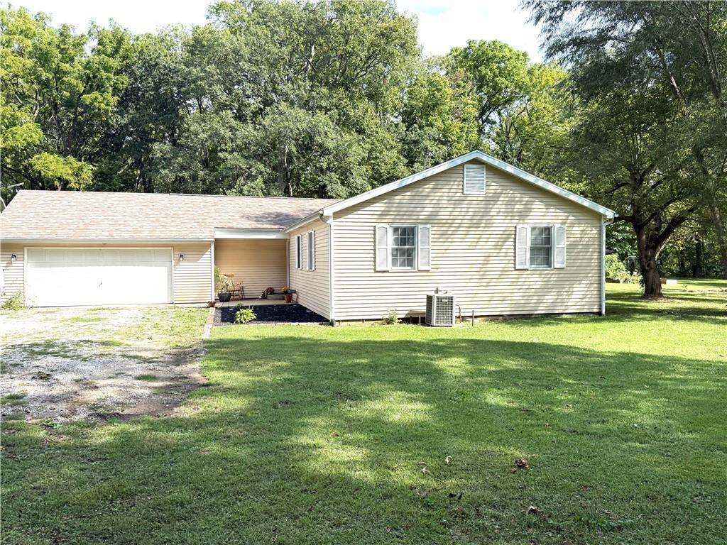 16944 E 3130 North Rd., Rossville, IL 60963