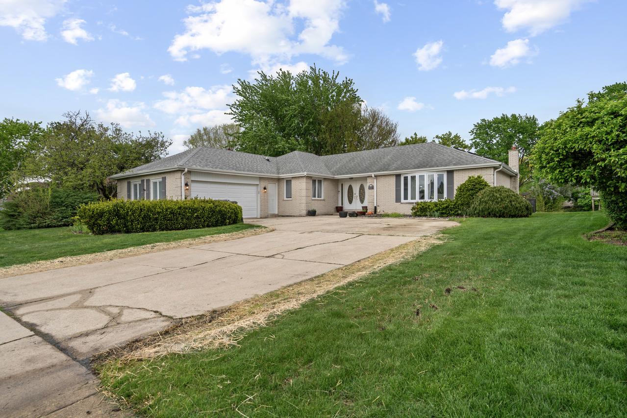 13747 S 88th Ave., Orland Park, IL 60462