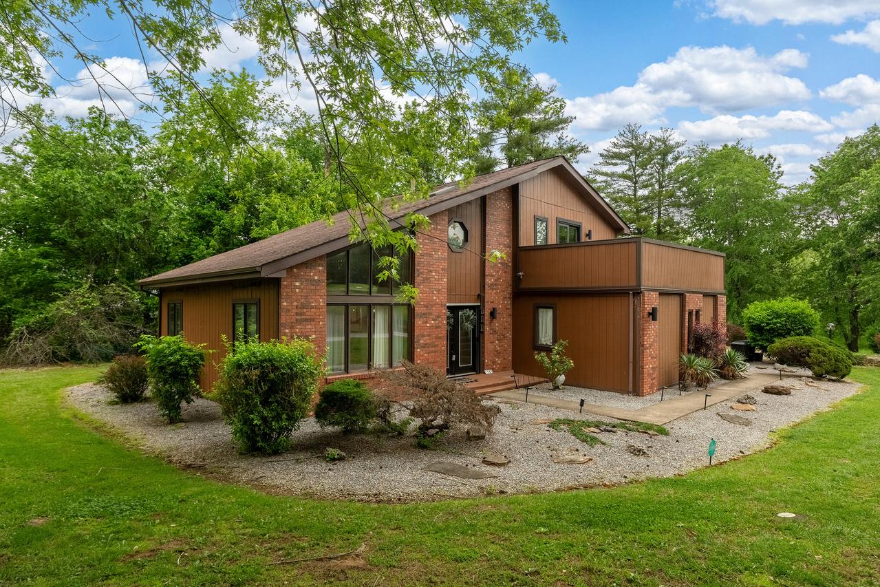 183 Heritage Rd., Carbondale, IL 62903