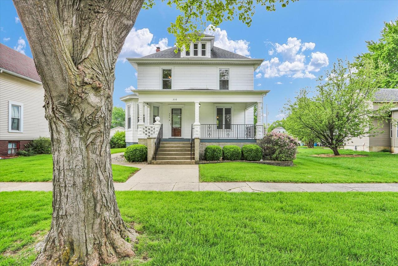 350 E Orleans St., Paxton, IL 60957