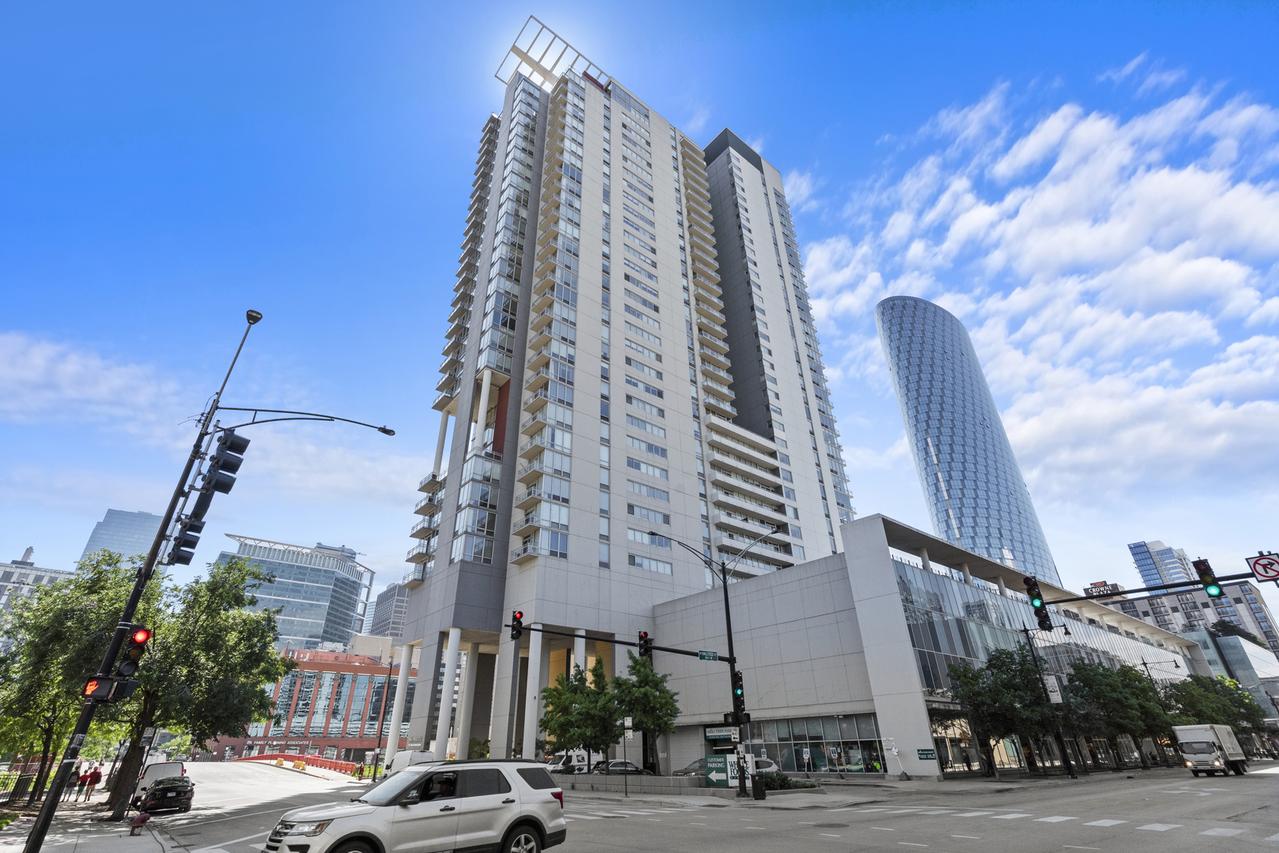 737 W Washington Blvd. #3406, Chicago, IL 60661