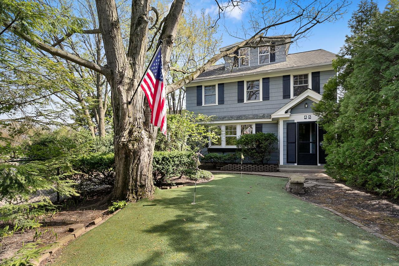 46 Washington Cir., Lake Forest, IL 60045