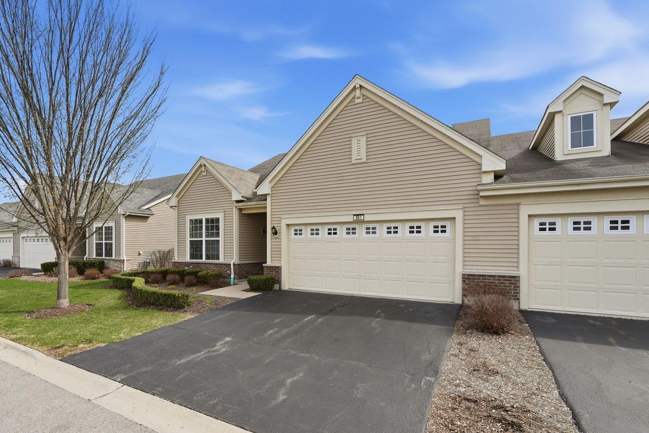 561 Autumn Cir., Pingree Grove, IL 60140